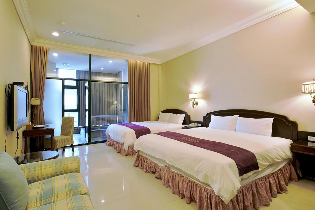 Muen Hot Spring Hotel Джиаоси Екстериор снимка